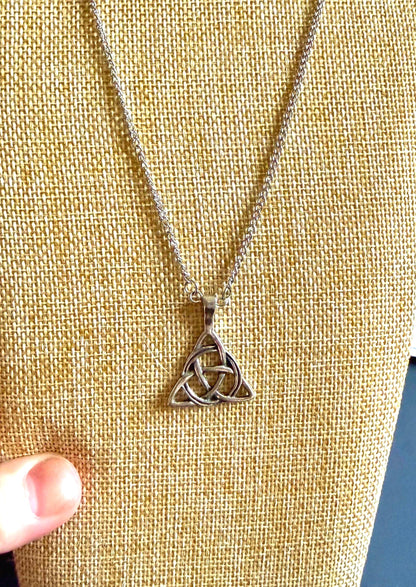 Celtic Knot Triquetra Pendant Necklace.