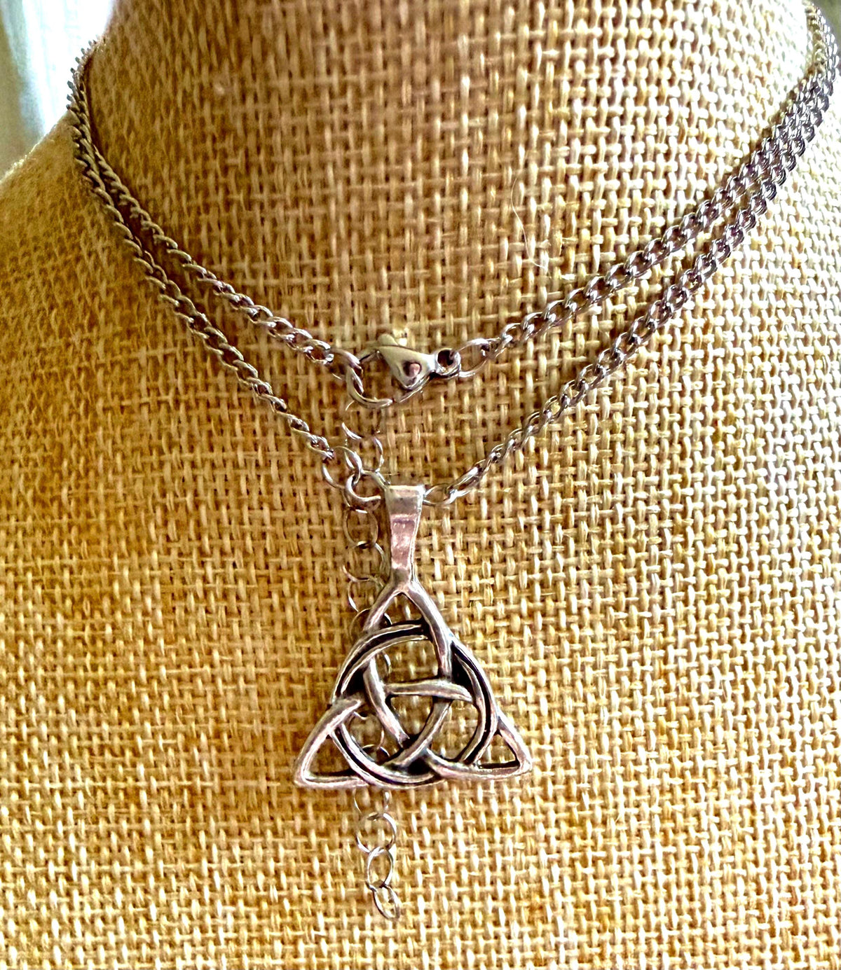 Celtic Knot Triquetra Pendant Necklace.